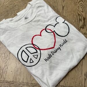 Disney size Medium White Walt Disney World Peace Love Mickey Mouse T Shirt‎